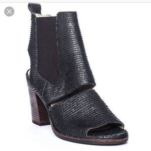 Matisse leather cut out ankle booties